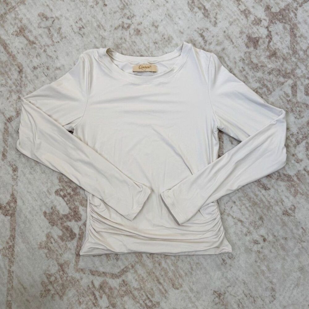 Qinsen Cream Ruched Side Long Sleeve Stretch Top Women's Small